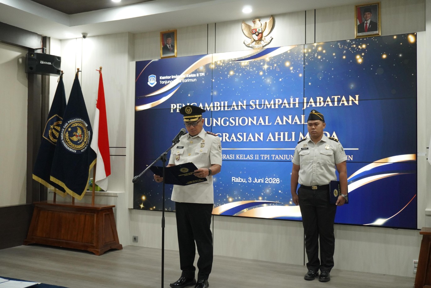 Lantik Analis Keimigrasian Ahli Muda, Kakanim Karimun Tekankan Integritas dan Pelayanan PRIMA